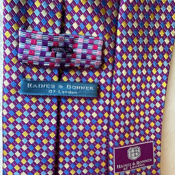 100% Silk Tie Bundle - Picture 6 of 10